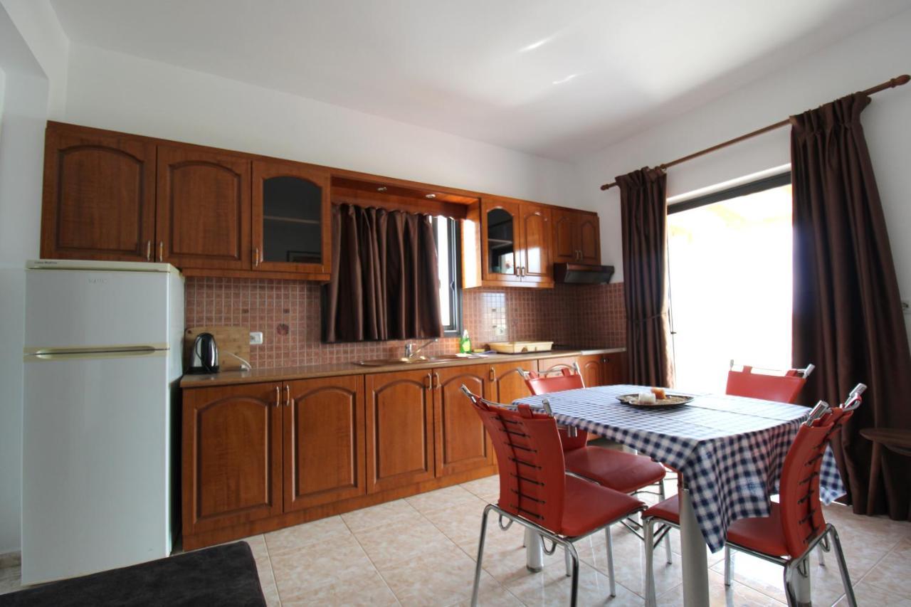 Vila Bilali Apartman Ksamil Kültér fotó