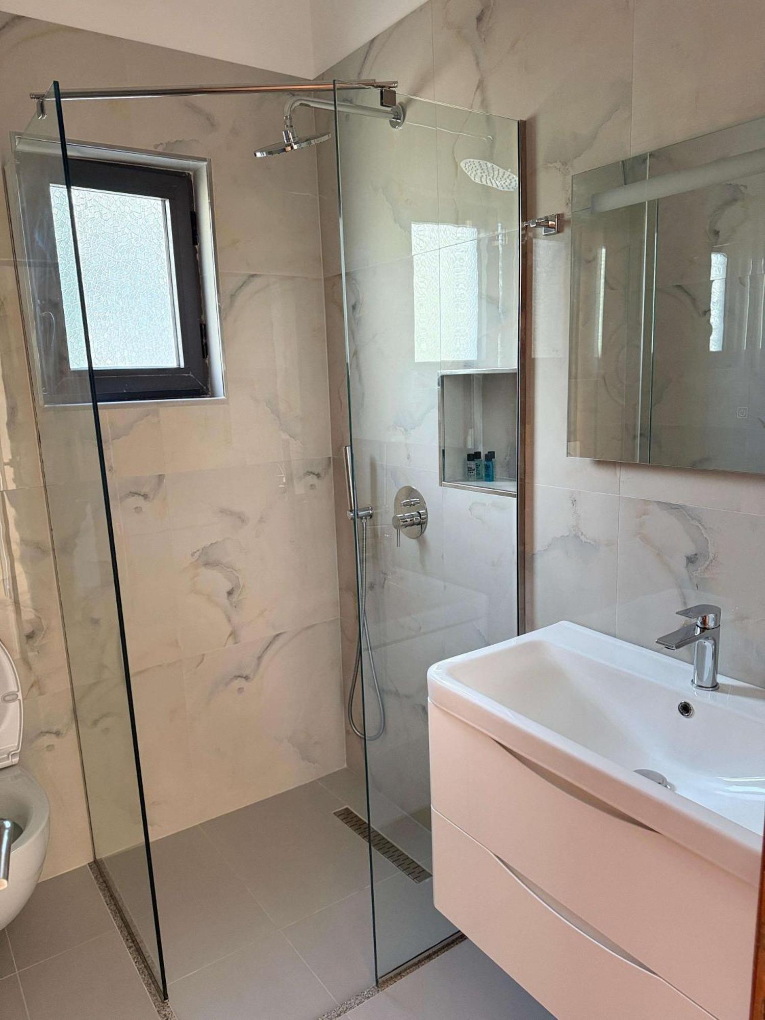 Vila Bilali Apartman Ksamil Kültér fotó