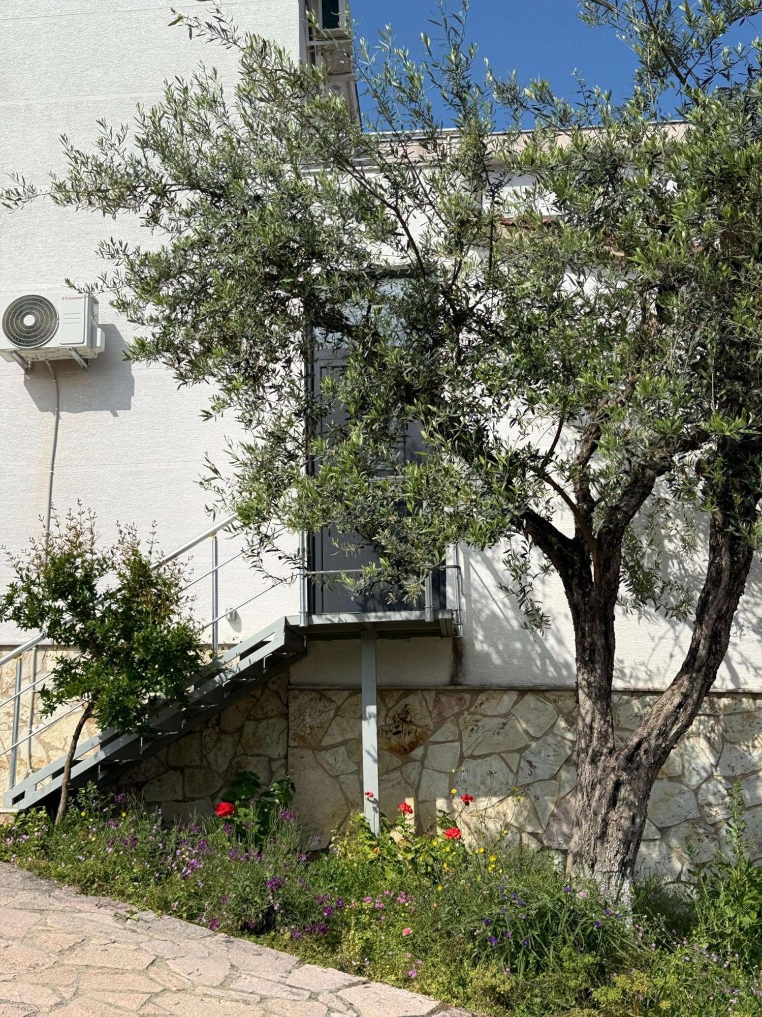 Vila Bilali Apartman Ksamil Kültér fotó